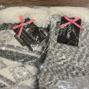 BRAND NEW cuddl duds Sherpa lined lounge socks
